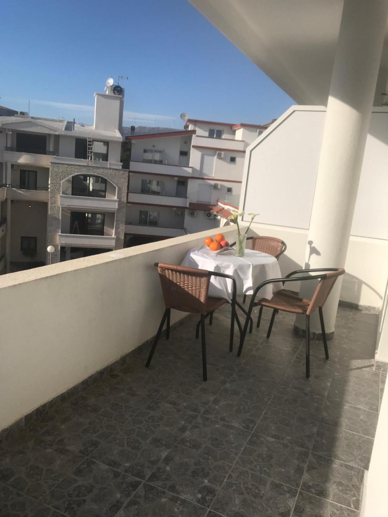 Apartments Radosevic ウルツィニ エクステリア 写真